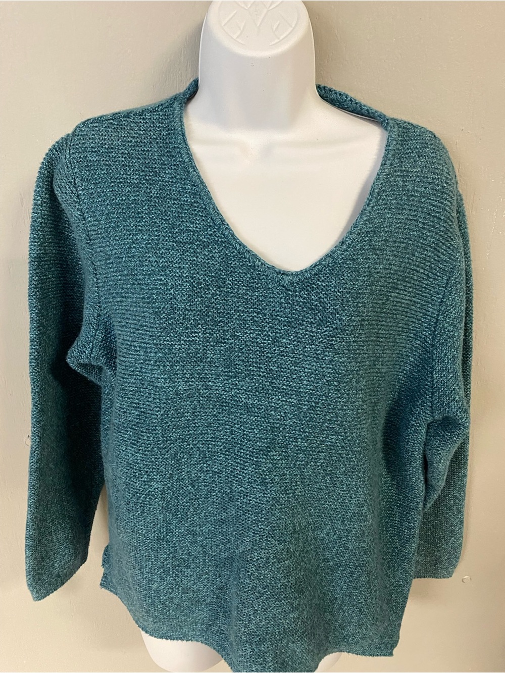 ORVIS women’s Teal V-Neck Women's Sweater